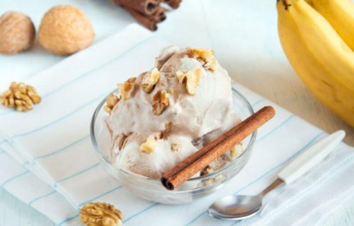 Homemade summertime ice cream banana nut