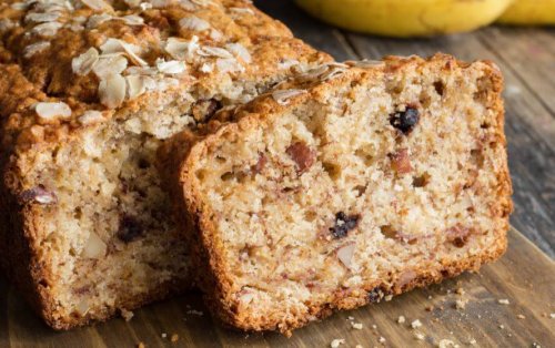 Cake with candied fruit and nuts