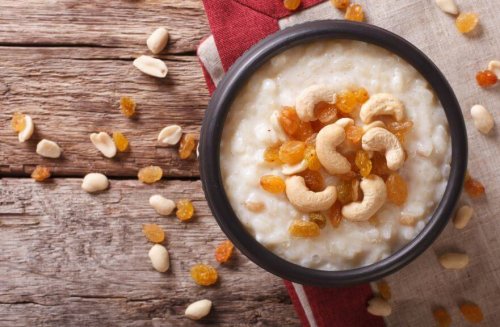 Rice pudding with nuts