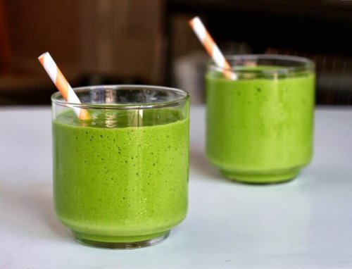 Lose weight with artichoke smoothie