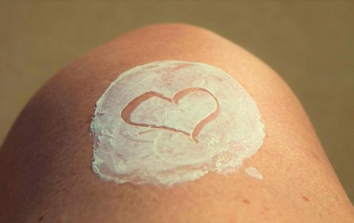Sunscreen is essential when exercising under the sun.