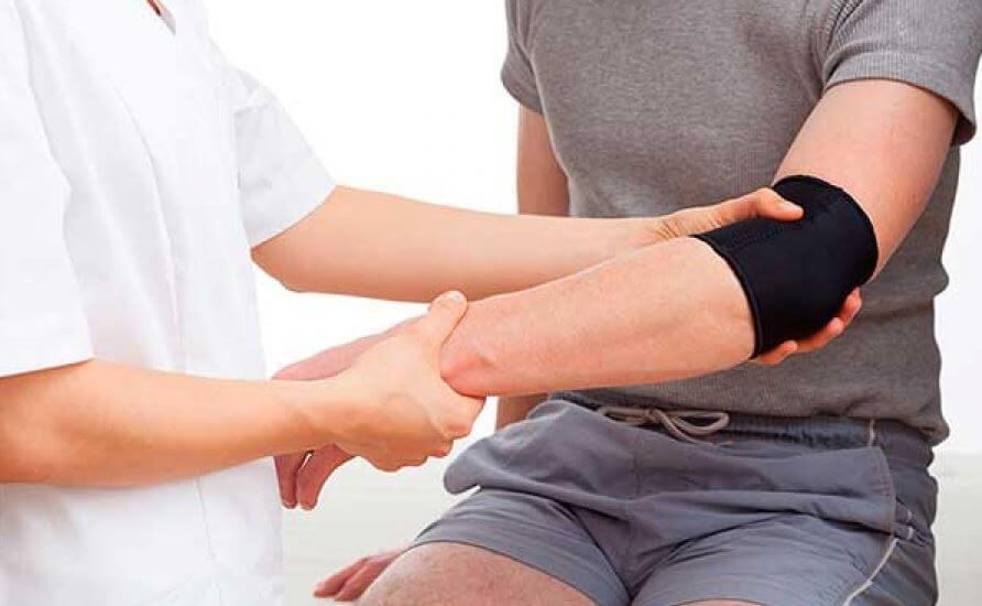 arm injury doctor
