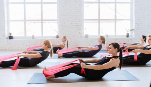 Shoulder movements are very important in chest exercises.