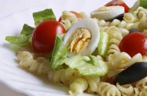 tortellini and tomato salad