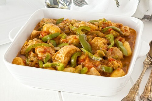 Protein-packed stews chicken and peppers