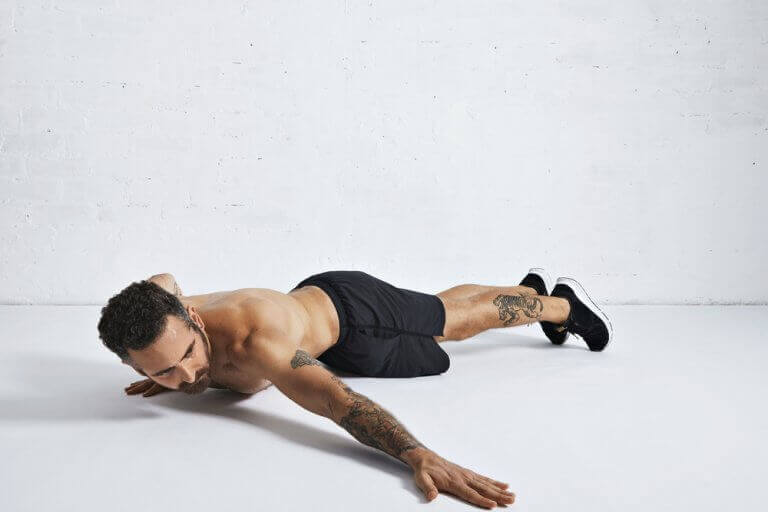 Lizard Arm Balance Lizard Exercises to Strengthen Your Arms and Chest - Fit People