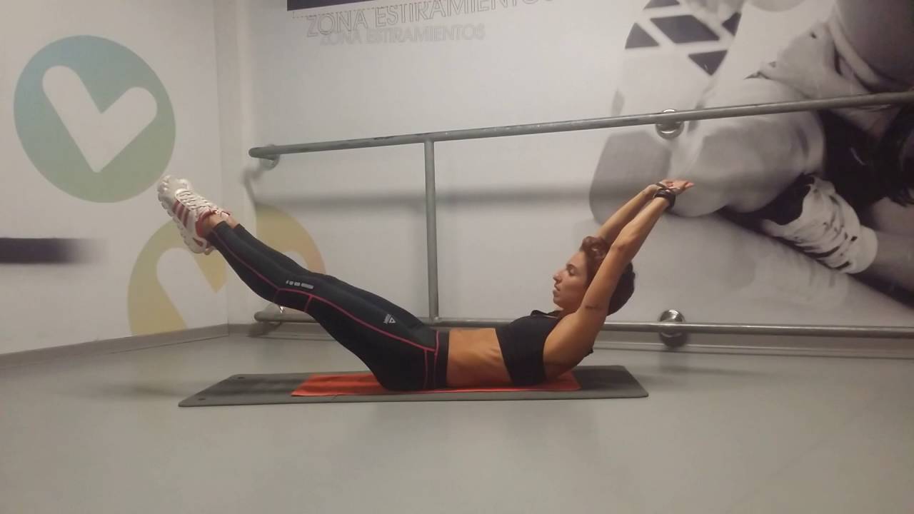 woman abdominal hollow plank