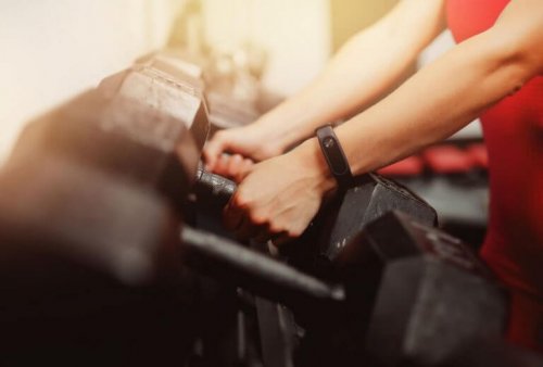 Dumbbell exercises are great to grow muscle