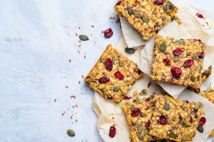 granola chia seeds