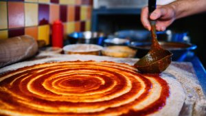Healthy Pizza Recipes to Make at Home