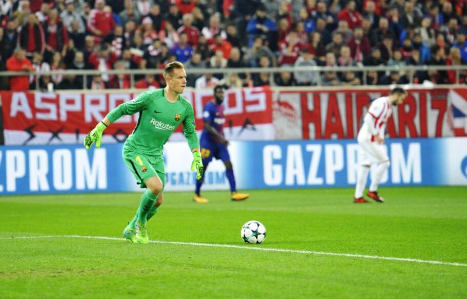 soccer rules pass goalie