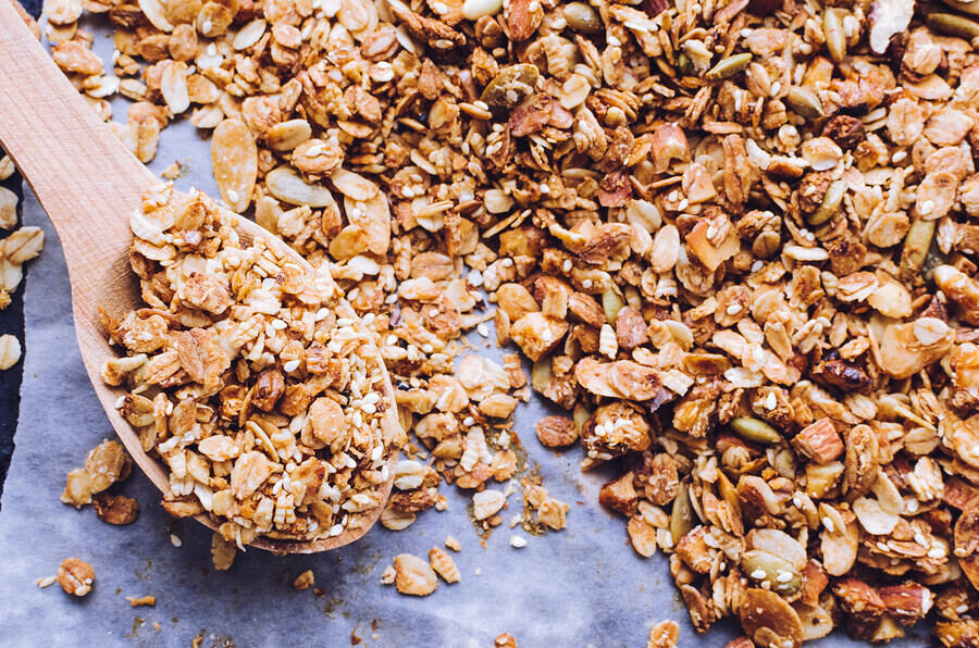 breakfast fiber granola