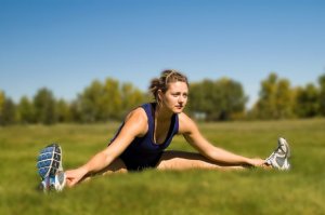 the best stretching routines for female football players