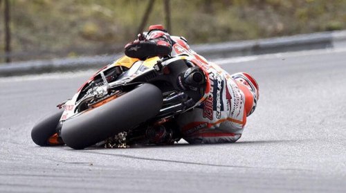 Marc Márquez tilted motorcycle.