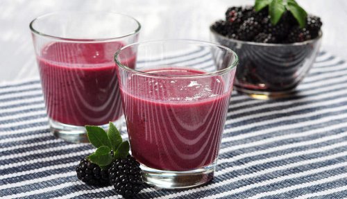 Blackberries are a good source of antioxidants.