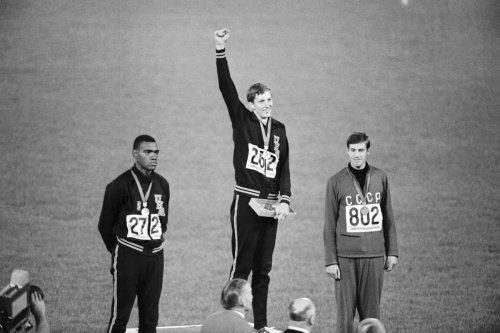 Dick Fosbury jumped 2.24 meters and took the gold medal.