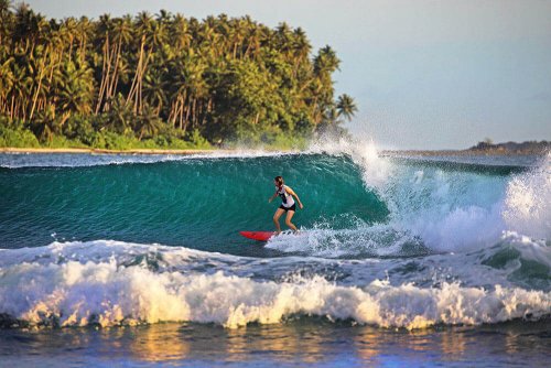 Lagundri bay.