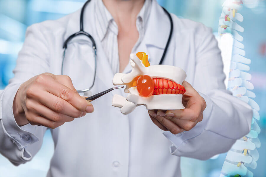 herniated disks causes
