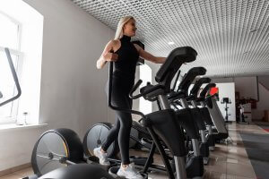 The Top 5: Gym Equipment for a Trim Waist