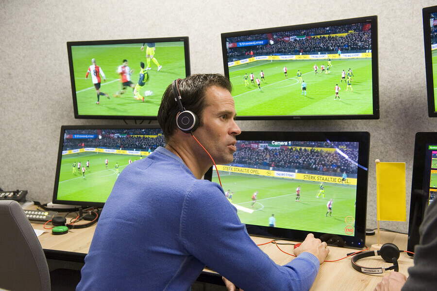 The VAR in football promises to bring more justice to the competitions.