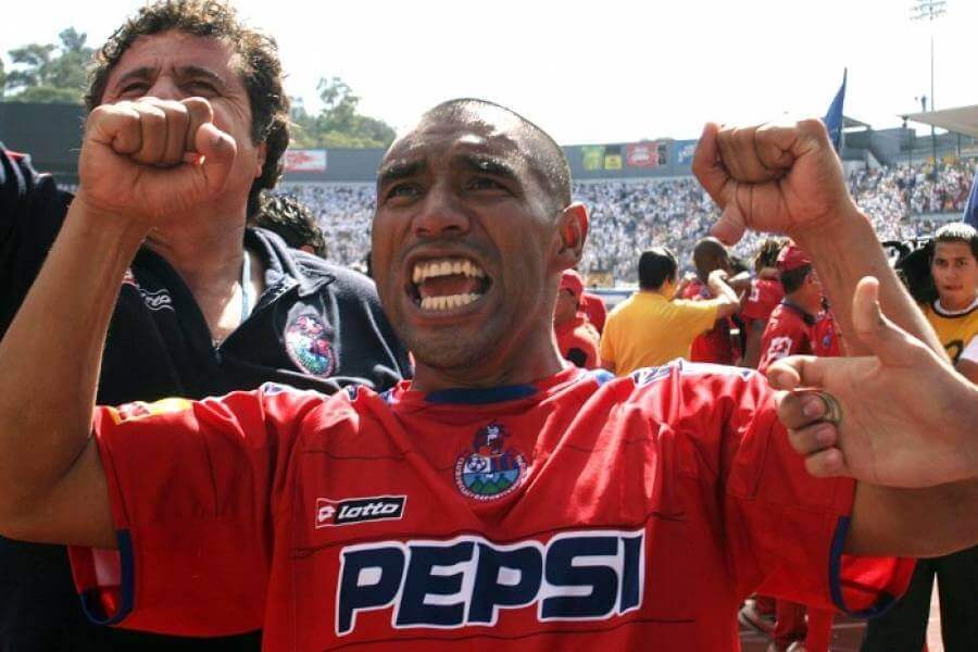 Juan Carlos Plata, a Guatemalan soccer historian.