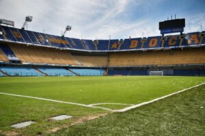 La Bombonera of the Boca Juniors: A Stadium that "Beats"