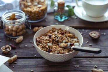 3 Tips for Snacking Between Meals