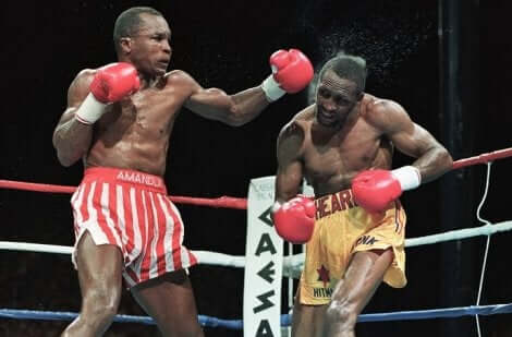 Thomas Hearns fighting.