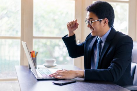 A sporting director or football manager.