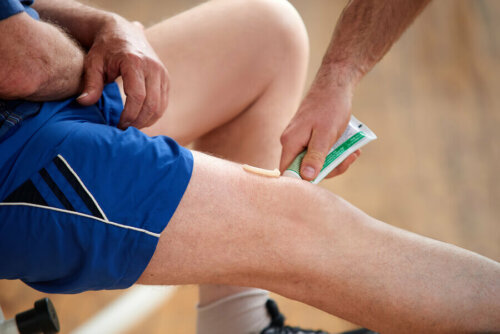 The Hot and Cold Effect of Sports Creams