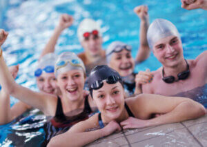 A swimming team in the pool.