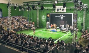 How to Play Frontball: A New Form of Basque Pelota