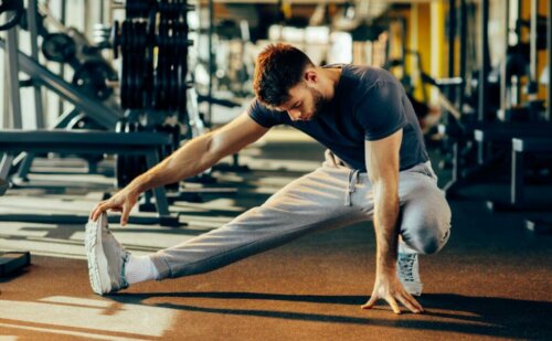 A man warming up before exercising.