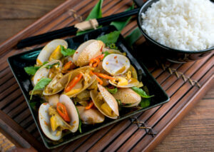 A plate of clams.