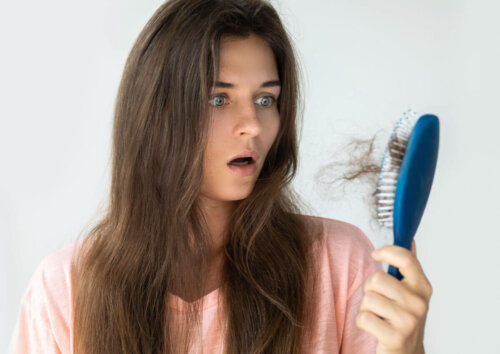 Hair loss is one of the symptoms of Hashimoto's disease.