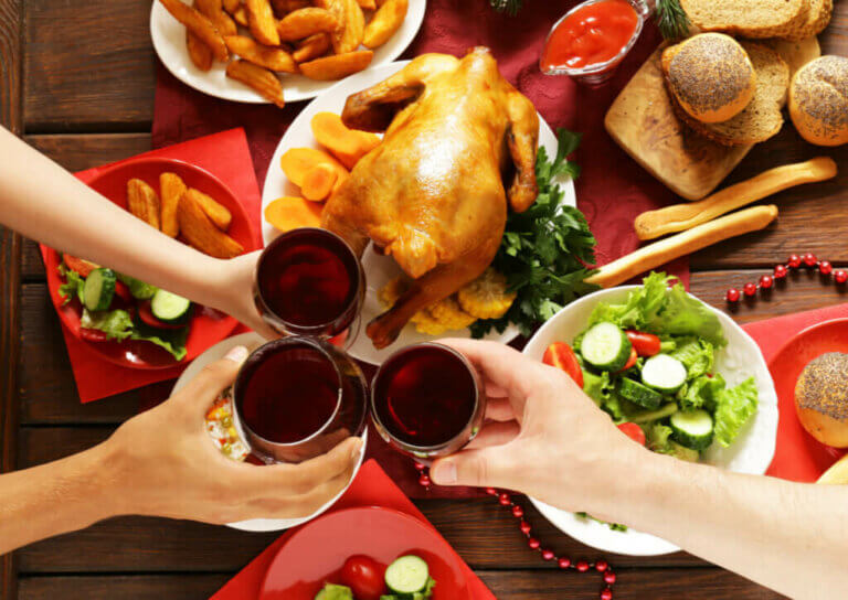 Three Tips to Avoid Overeating During Christmas