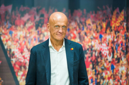 Pierluigi Collina oversaw several important matches.