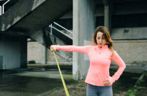 4 Exercises to Treat Shoulder Pain