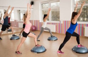Top 5 BOSU Ball Exercises to Include in Your Routine
