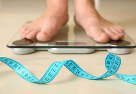 A pair of scales.